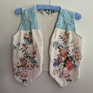 Vintage 90’s HGNY Crocheted Applique Floral Vest